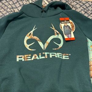 New with tags realtree hoodie